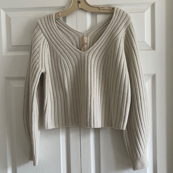 H&M Premium Merino Wool Sweater - Small - Picture 4 of 6